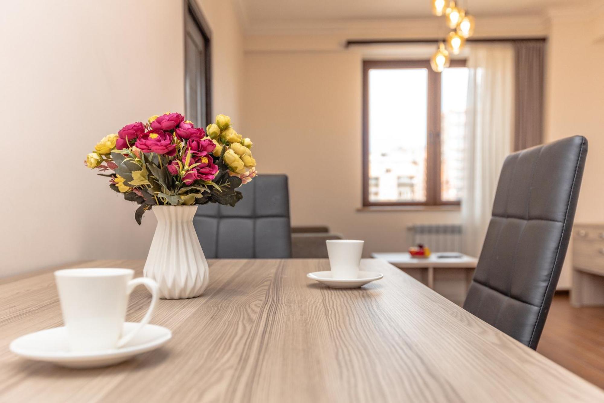 יירבאן Stay Inn-Apartments On Buzand 17 מראה חיצוני תמונה